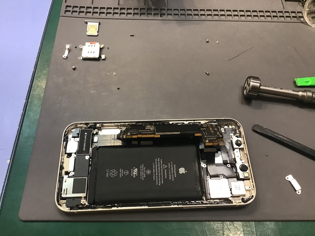 iPhone12ならデータそのまま修理可能なスマホ修理工房セレオ甲府店へ！